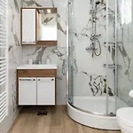 빌라 Beachfront Sun Garden By Adex Travel *
