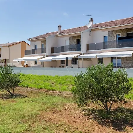 Beachfront Sun Garden By Adex Travel