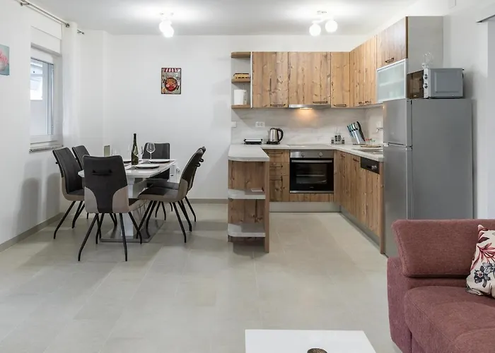 Beachfront Sun Garden By Adex Travel Willa