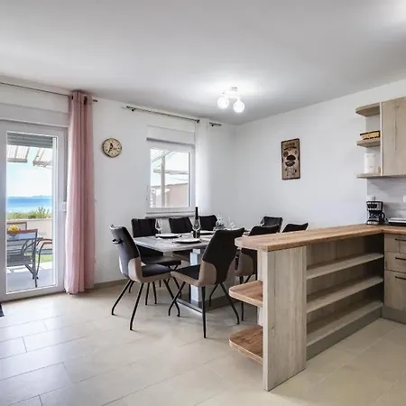 Beachfront With Hot Tubs Sun Garden Villa Privlaka (Zadar)