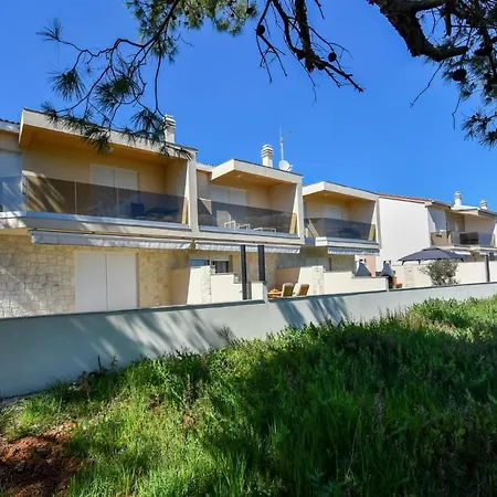 Villa Beachfront With Hot Tubs Sun Garden *