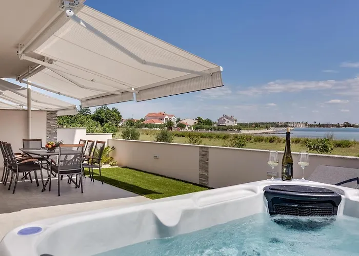 Villa Beachfront Sun Garden By Adex Travel *