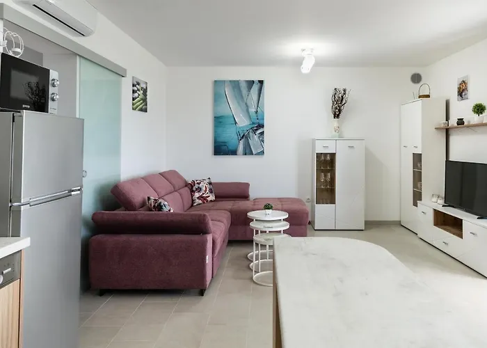 Villa Beachfront Sun Garden By Adex Travel *