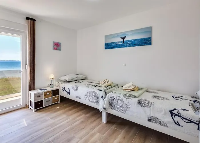Villa Beachfront Sun Garden By Adex Travel