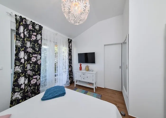Beachfront Sun Garden By Adex Travel * Privlaka (Zadar)